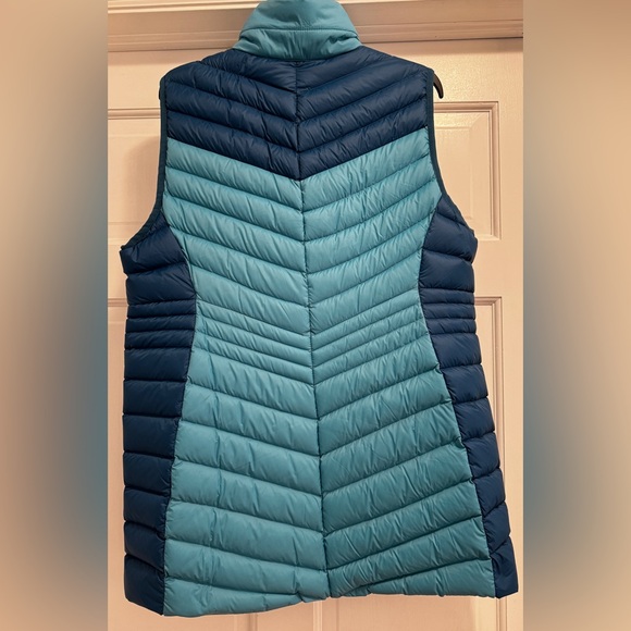 Lands End Women’s Packable Down Vest - Picture 3 of 8